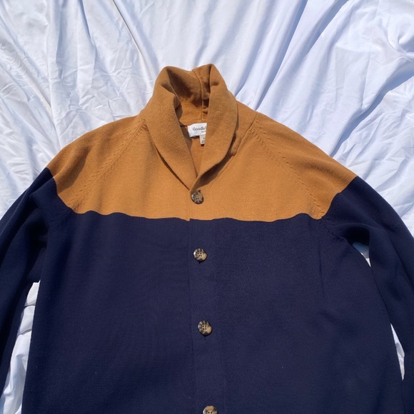 Hand Knit Cardigan - Picture 4 of 4